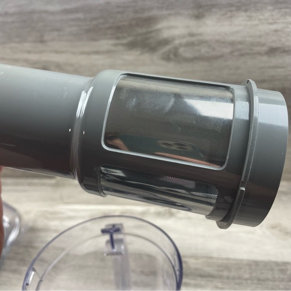 Magic Bullet Juicer Attachment Pitcher, Lid with Separator, Pusher, and Bottom - Picture 7 of 8